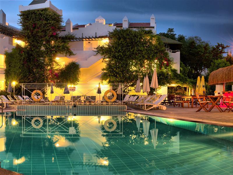 Hotel Golden Gate Kusadası Exteriör bild