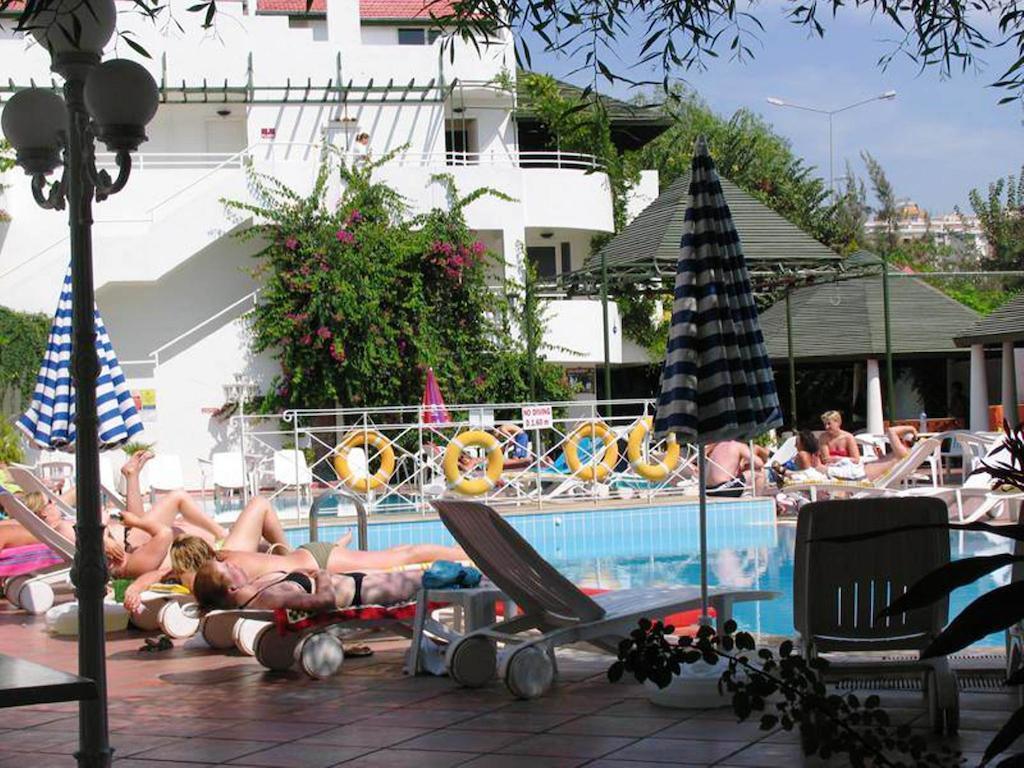Hotel Golden Gate Kusadası Exteriör bild