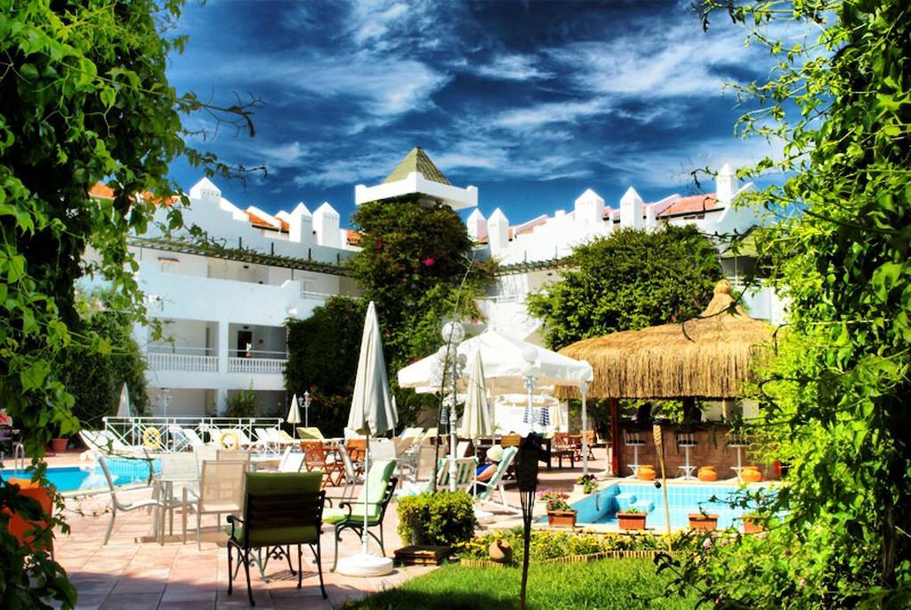 Hotel Golden Gate Kusadası Exteriör bild