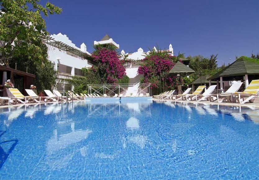 Hotel Golden Gate Kusadası Exteriör bild