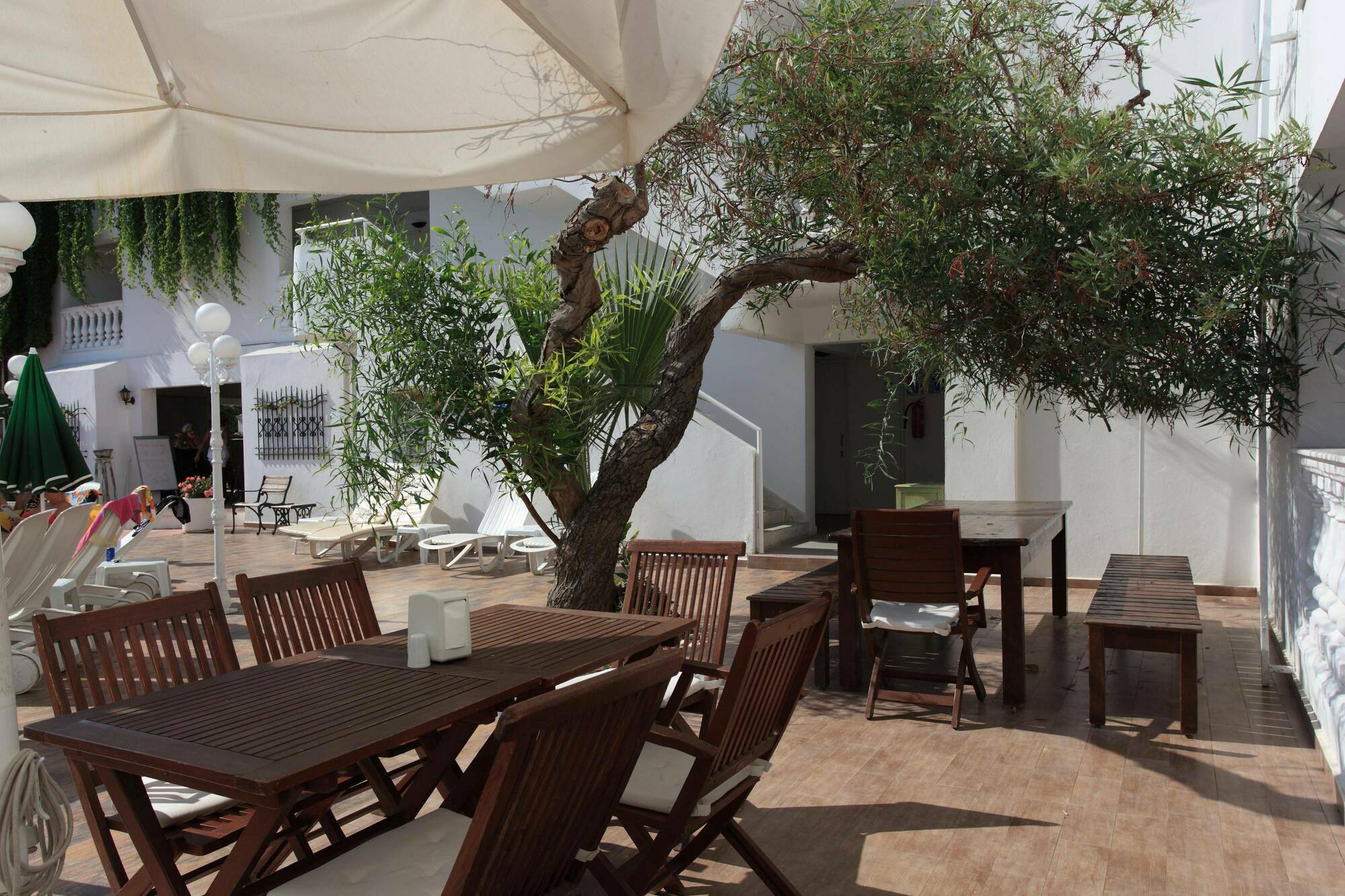 Hotel Golden Gate Kusadası Exteriör bild