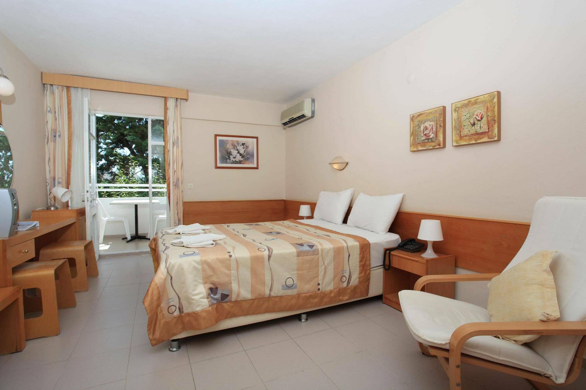 Hotel Golden Gate Kusadası Exteriör bild